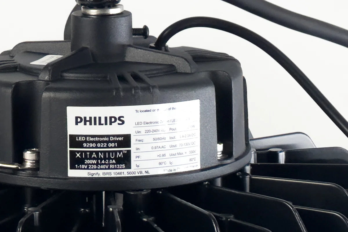 LED UFO Hallenstrahler 100W 150lm/W Philips LED Driver IP65 Dimmbar