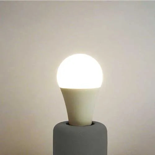 E27 WiFi-LED-Glühbirne 9W RGB+CCT