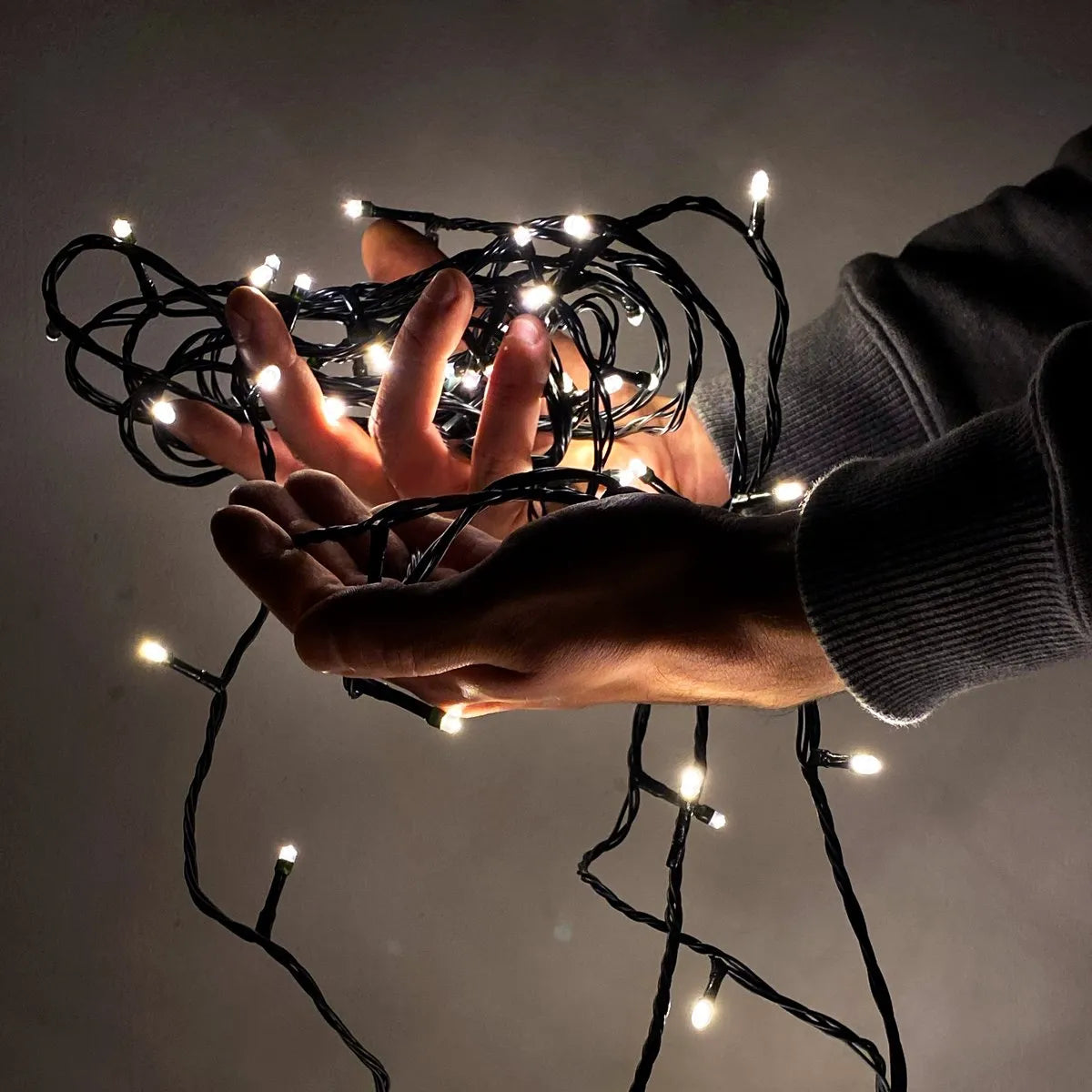 LED Weihnachtslichterkette 30 Meter 3,6 Watt für drinnen und draußen