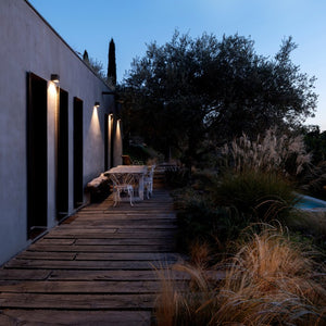 Solar LED Wandleuchte mit einstellbarer Lichtfarbe IP54